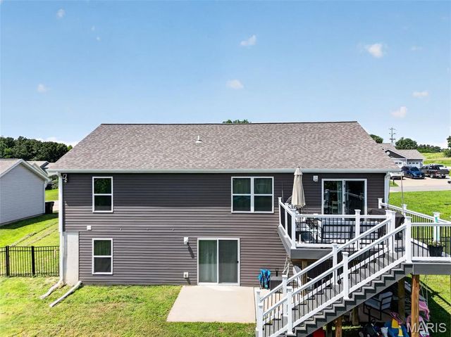14 Cayden Roger Drive, Winfield, MO 63389
