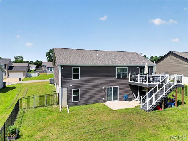 14 Cayden Roger Drive, Winfield, MO 63389