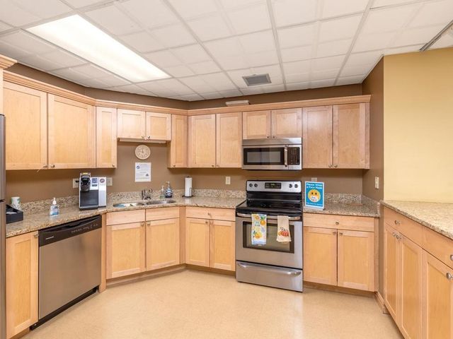 6500 Woodlake Drive 914, Richfield, MN 55423