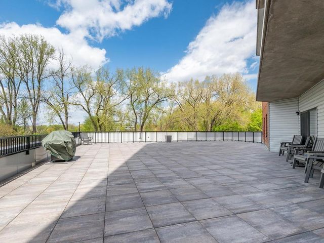 6500 Woodlake Drive 914, Richfield, MN 55423