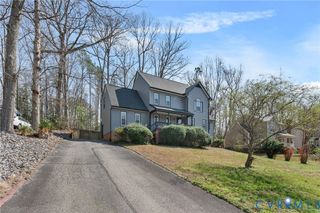 4705 Jacobs Glenn Dr, North Chesterfield, VA 23236