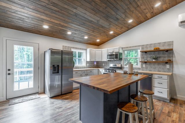 56 Eagle Nest Road, Graysville, TN 37338