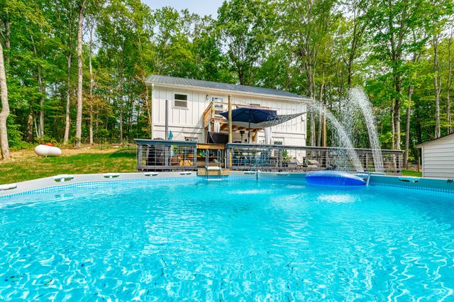 56 Eagle Nest Road, Graysville, TN 37338