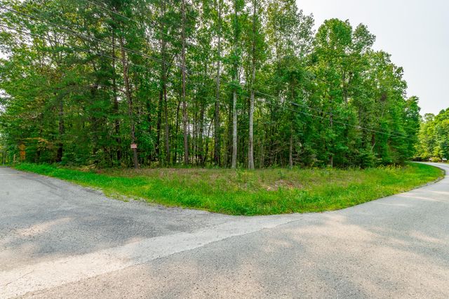 56 Eagle Nest Road, Graysville, TN 37338