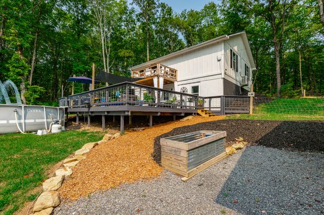 56 Eagle Nest Road, Graysville, TN 37338