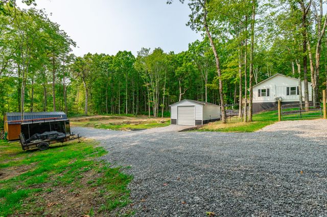 56 Eagle Nest Road, Graysville, TN 37338