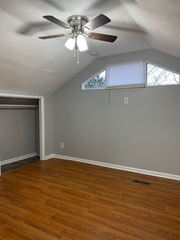 445 Greenwood Ave Apt C, Clarksville, TN 37040