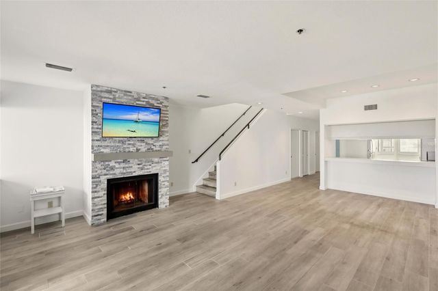 1920 HARBOURSIDE DRIVE 1003, Longboat Key, FL 34228