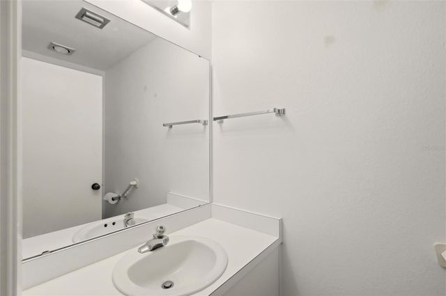 1920 HARBOURSIDE DRIVE 1003, Longboat Key, FL 34228