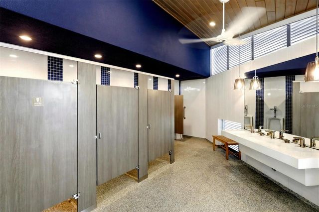 1920 HARBOURSIDE DRIVE 1003, Longboat Key, FL 34228