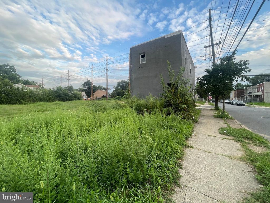 801 FAIRVIEW ST, CAMDEN, NJ 08104 — photo 3