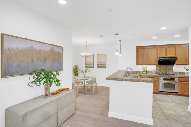 36083 Soapberry 12, Fremont, CA 94536