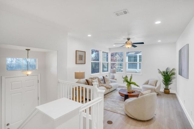 36083 Soapberry 12, Fremont, CA 94536