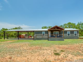 1271 Sandbranch, Bigfoot, TX 78005