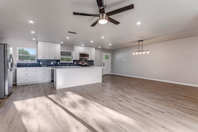 512 Lindo Drive, Mesquite, TX 75149