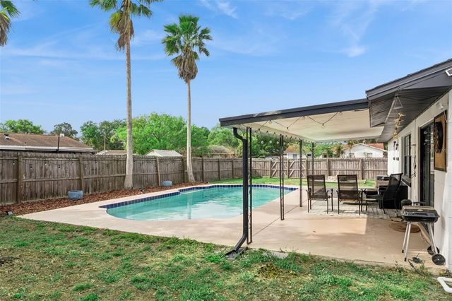 121 BEARSS CIRCLE, Longwood, FL 32750