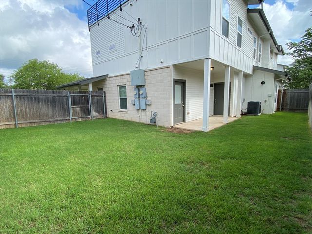 7907 Brodie LN B, Austin, TX 78745