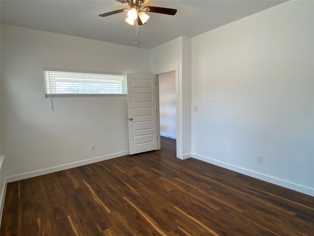 7907 Brodie LN B, Austin, TX 78745