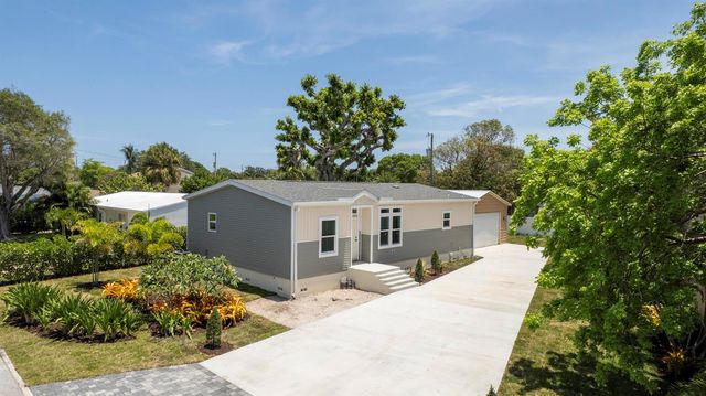 1757 N 12th Ct Court N, Lake Worth Beach, FL 33460