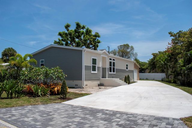 1757 N 12th Ct Court N, Lake Worth Beach, FL 33460
