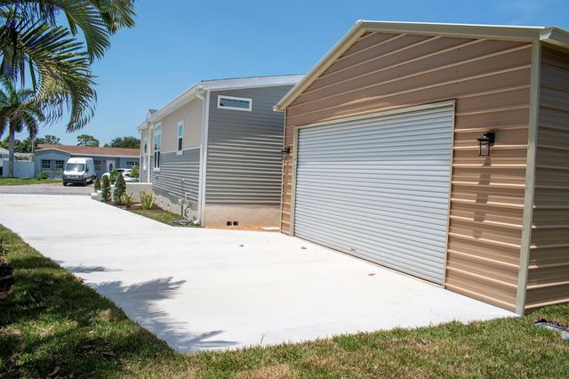 1757 N 12th Ct Court N, Lake Worth Beach, FL 33460