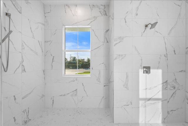 8250 NEVIS RUN, Bradenton, FL 34202