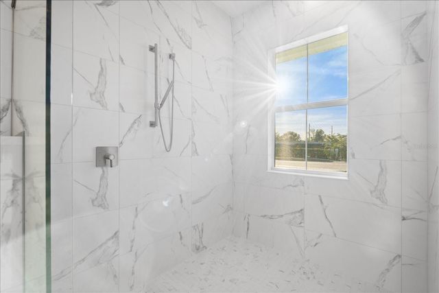 8250 NEVIS RUN, Bradenton, FL 34202