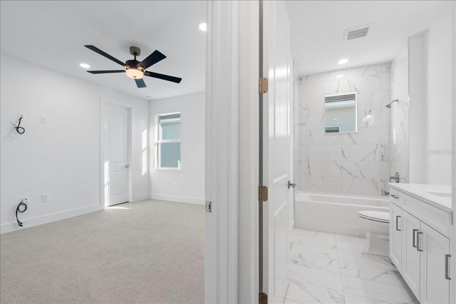 8250 NEVIS RUN, Bradenton, FL 34202