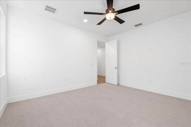 8250 NEVIS RUN, Bradenton, FL 34202