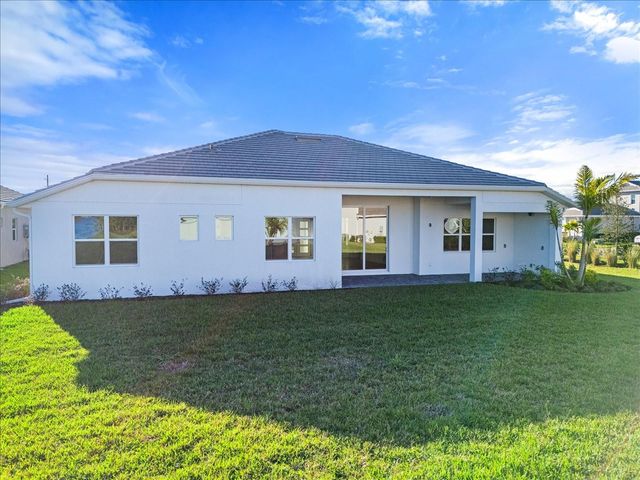 8250 NEVIS RUN, Bradenton, FL 34202