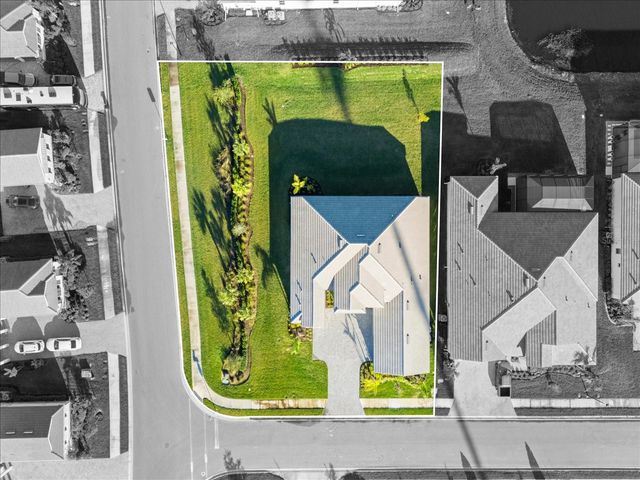 8250 NEVIS RUN, Bradenton, FL 34202