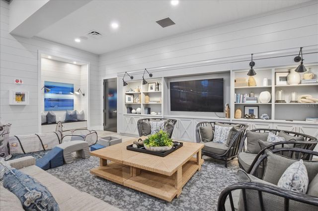 8250 NEVIS RUN, Bradenton, FL 34202