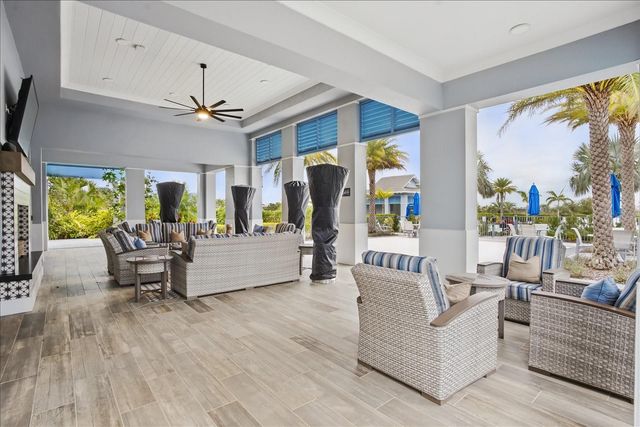 8250 NEVIS RUN, Bradenton, FL 34202