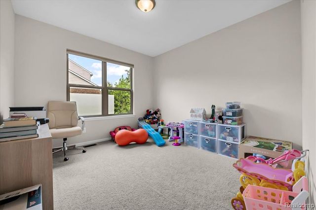 41761 Steinbeck Glen, Novi, MI 48377