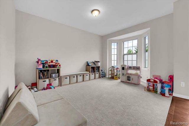 41761 Steinbeck Glen, Novi, MI 48377