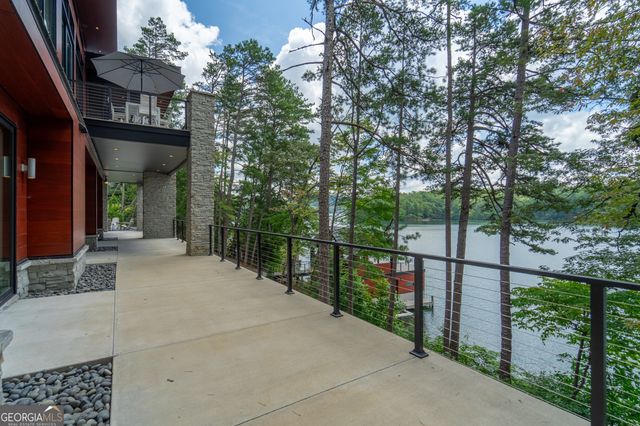 565 Wildflower Circle, Clarkesville, GA 30523