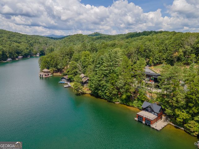 565 Wildflower Circle, Clarkesville, GA 30523