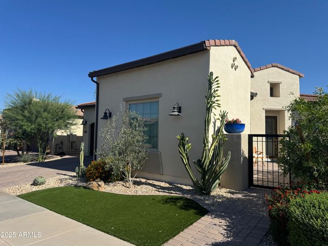 120 E ILOCA Lane, Queen Creek, AZ 85140