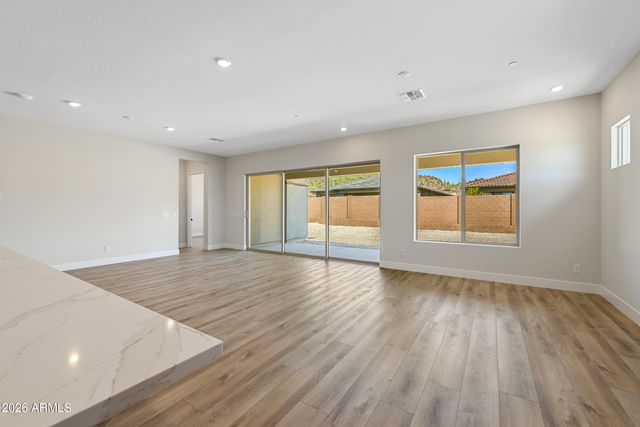 33481 N CHEVELON Drive, Peoria, AZ 85383