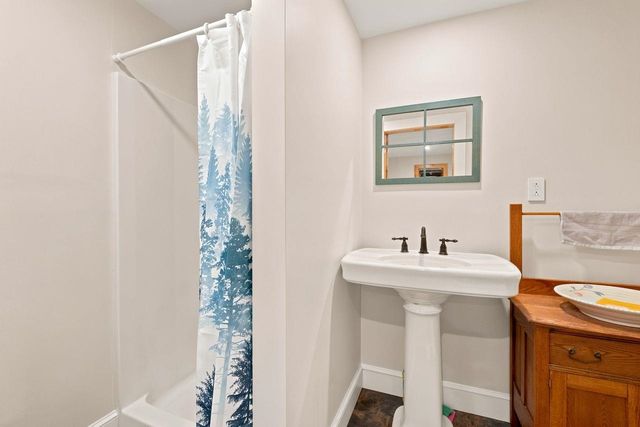 119 Dorchester Road, Rumney, NH 03266