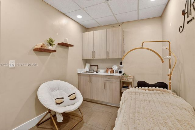 Turnkey Beauty Salon & Turnkey Beauty Salon & Spa For Sale In Palmetto Ba, Palmetto Bay, FL 33157