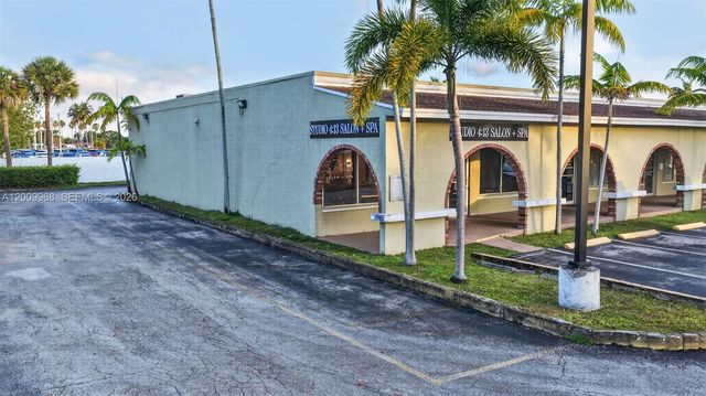Turnkey Beauty Salon & Turnkey Beauty Salon & Spa For Sale In Palmetto Ba, Palmetto Bay, FL 33157