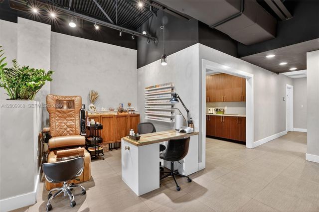 Turnkey Beauty Salon & Turnkey Beauty Salon & Spa For Sale In Palmetto Ba, Palmetto Bay, FL 33157