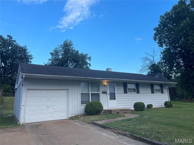 10506 Spring Garden Drive, St Louis, MO 63137