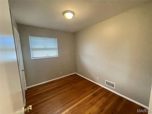 10506 Spring Garden Drive, St Louis, MO 63137