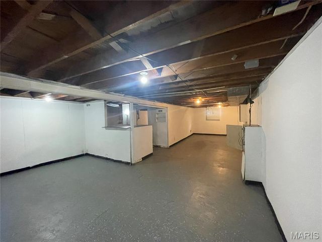 10506 Spring Garden Drive, St Louis, MO 63137
