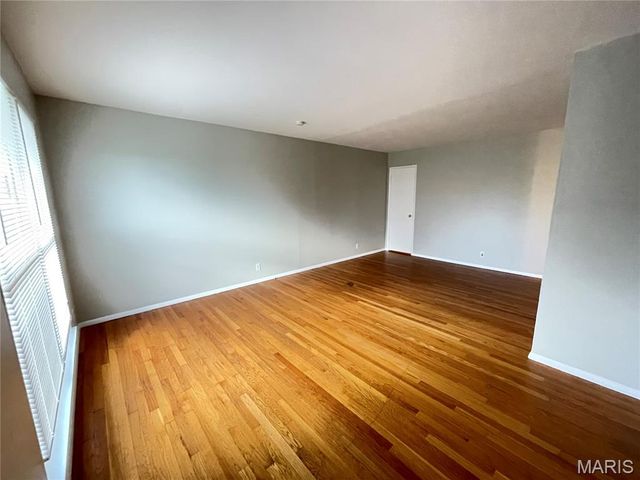 10506 Spring Garden Drive, St Louis, MO 63137