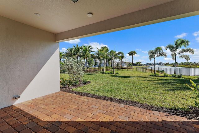 10786 Stellar Circle, Palm Beach Gardens, FL 33412