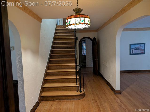 16580 Westmoreland Road, Detroit, MI 48219
