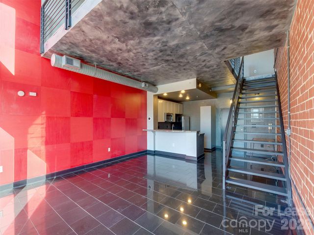 710 W Trade Street 312, Charlotte, NC 28202